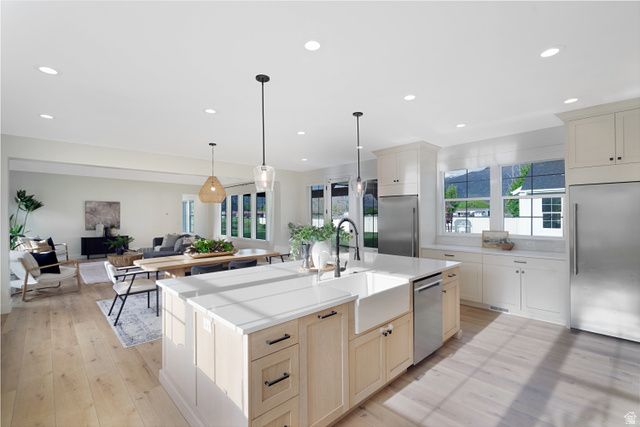 1952 COMANCHE CIR, Farmington, UT 84025