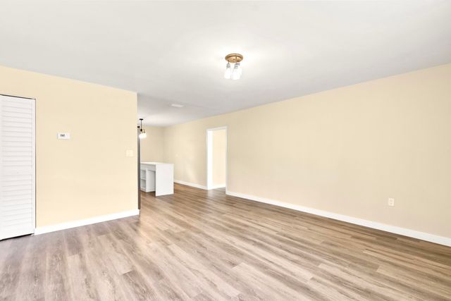 2105 Donald Avenue, Fort Pierce, FL 34946