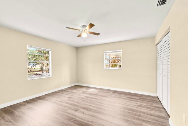 2105 Donald Avenue, Fort Pierce, FL 34946