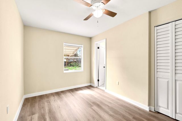 2105 Donald Avenue, Fort Pierce, FL 34946