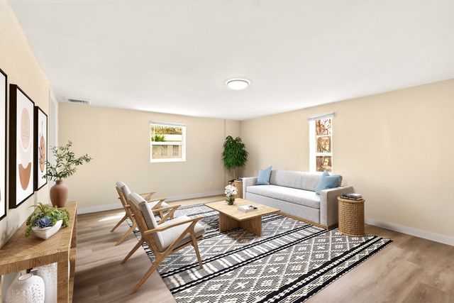 2105 Donald Avenue, Fort Pierce, FL 34946