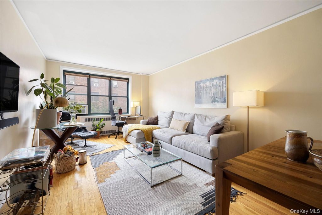 34-41 78th Street 4G, Jackson Heights, NY 11372 — exterior
