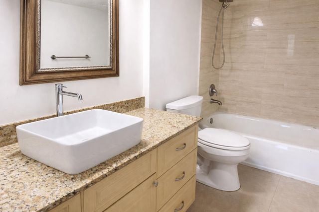 608 SW Natura Boulevard SW 109, Deerfield Beach, FL 33441