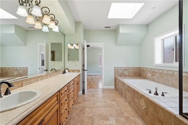 520 N Elena B, Redondo Beach, CA 90277