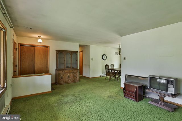 2649 NORTHVIEW AVE, Easton, PA 18045