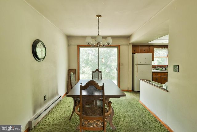 2649 NORTHVIEW AVE, Easton, PA 18045