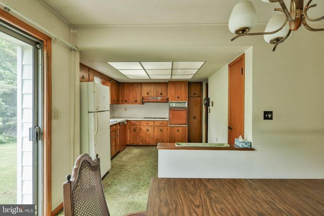 2649 NORTHVIEW AVE, Easton, PA 18045