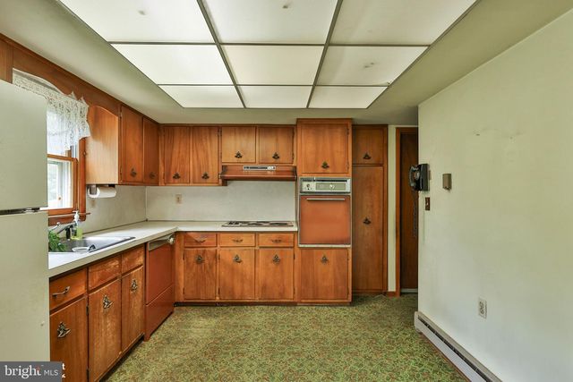 2649 NORTHVIEW AVE, Easton, PA 18045