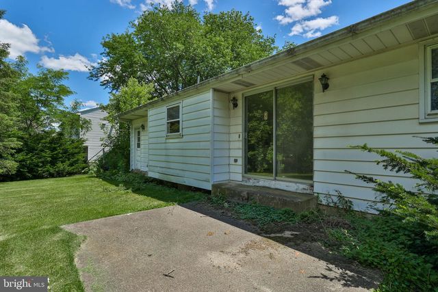 2649 NORTHVIEW AVE, Easton, PA 18045