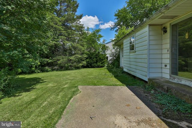 2649 NORTHVIEW AVE, Easton, PA 18045