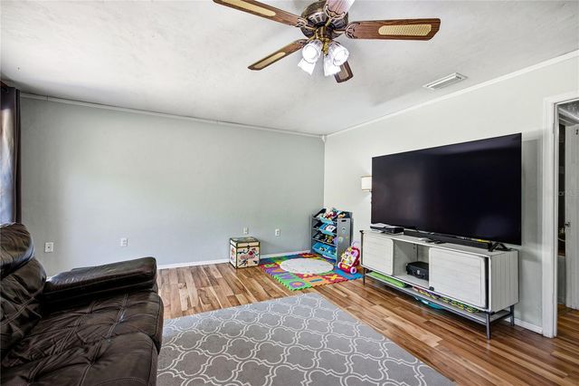 6319 NW 28TH TERRACE, Gainesville, FL 32653