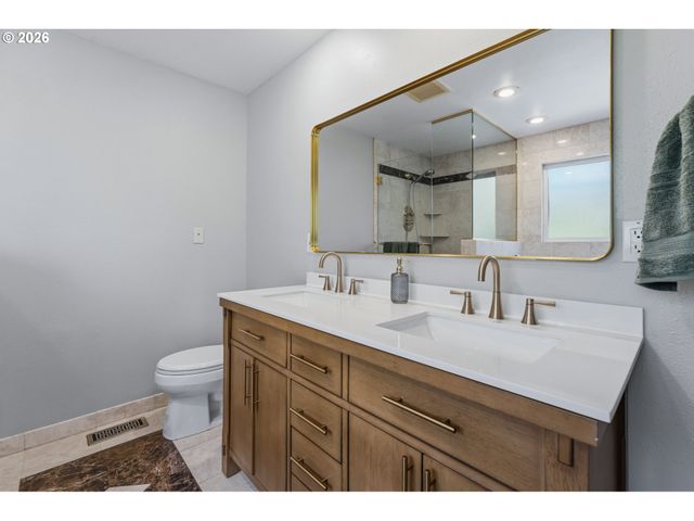 12050 Nw BIG FIR Cir, Portland, OR 97229
