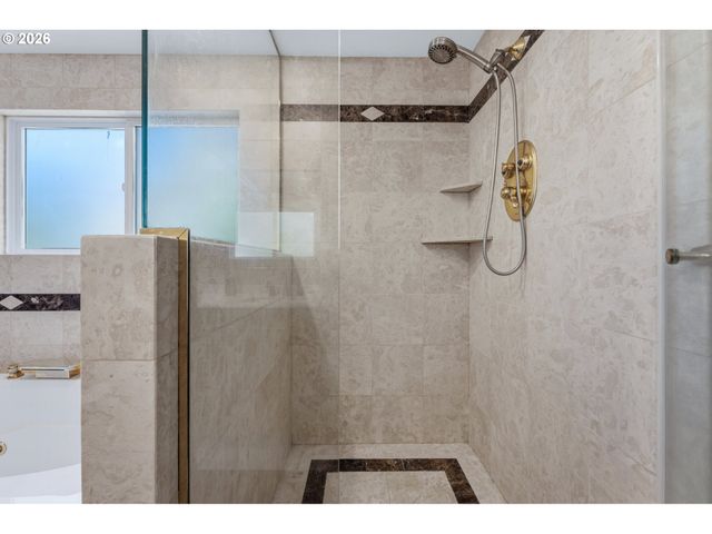 12050 Nw BIG FIR Cir, Portland, OR 97229