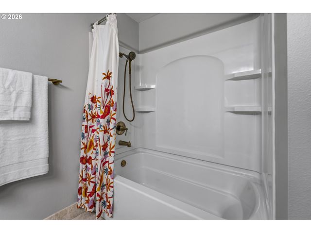 12050 Nw BIG FIR Cir, Portland, OR 97229