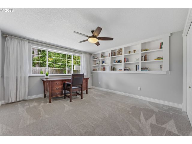 12050 Nw BIG FIR Cir, Portland, OR 97229