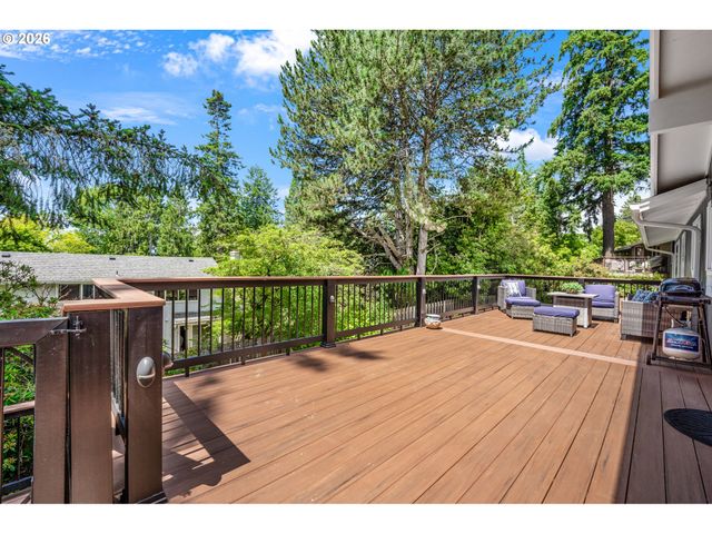 12050 Nw BIG FIR Cir, Portland, OR 97229