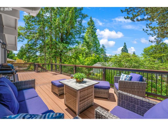 12050 Nw BIG FIR Cir, Portland, OR 97229