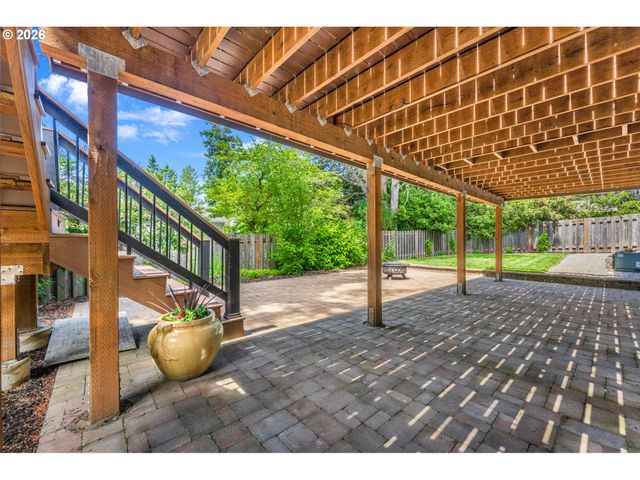 12050 Nw BIG FIR Cir, Portland, OR 97229