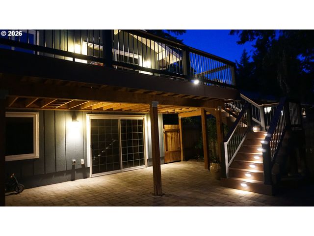 12050 Nw BIG FIR Cir, Portland, OR 97229