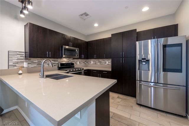 11257 Rainbow Peak Avenue 210, Las Vegas, NV 89135