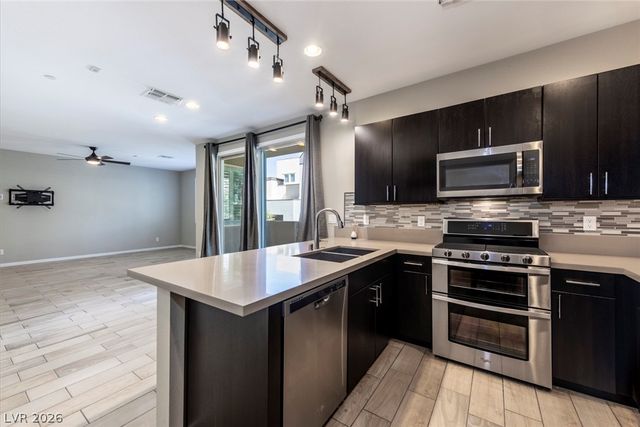 11257 Rainbow Peak Avenue 210, Las Vegas, NV 89135