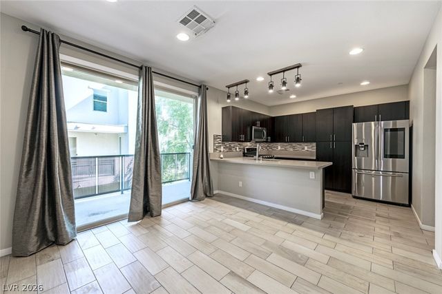 11257 Rainbow Peak Avenue 210, Las Vegas, NV 89135