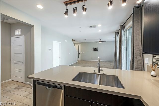 11257 Rainbow Peak Avenue 210, Las Vegas, NV 89135