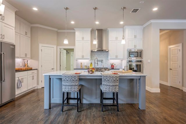 4009 Brookdale Road, Benbrook, TX 76116