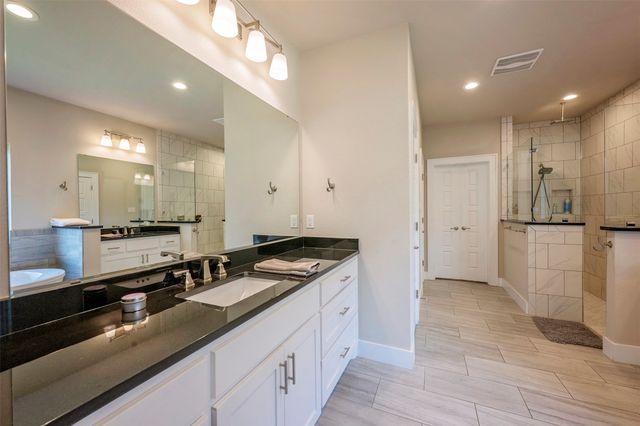 4009 Brookdale Road, Benbrook, TX 76116