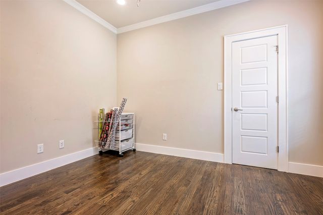 4009 Brookdale Road, Benbrook, TX 76116