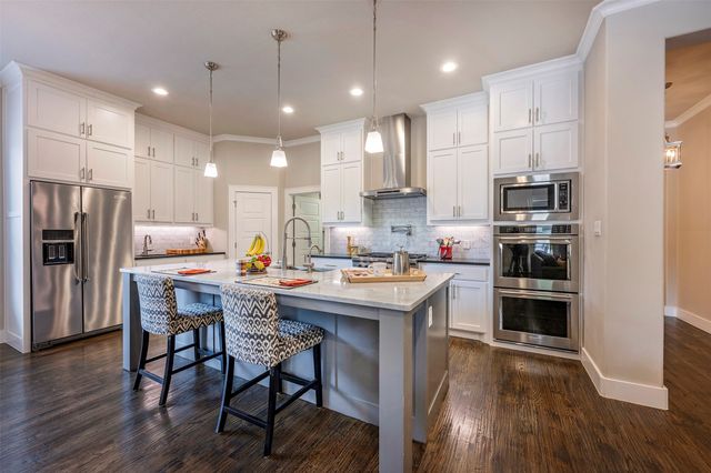 4009 Brookdale Road, Benbrook, TX 76116