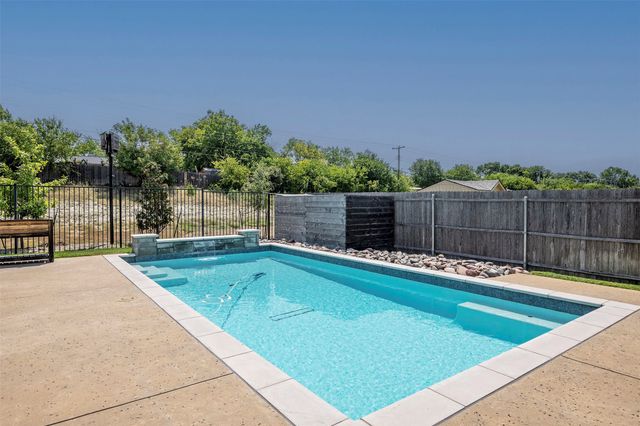 4009 Brookdale Road, Benbrook, TX 76116