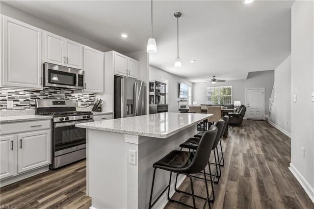 1920 Briton LN, Chesapeake, VA 23322
