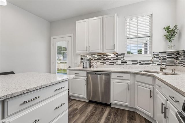 1920 Briton LN, Chesapeake, VA 23322