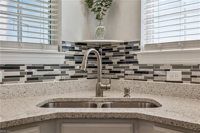 1920 Briton LN, Chesapeake, VA 23322