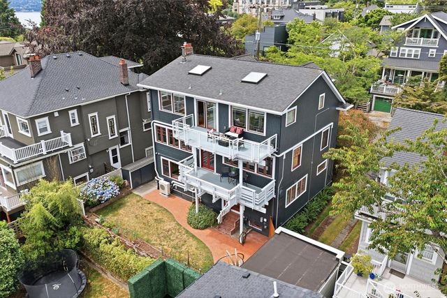 1518 4th Avenue N, Seattle, WA 98109