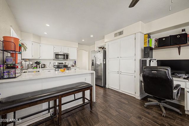 7603 W ORAIBI Drive, Glendale, AZ 85308