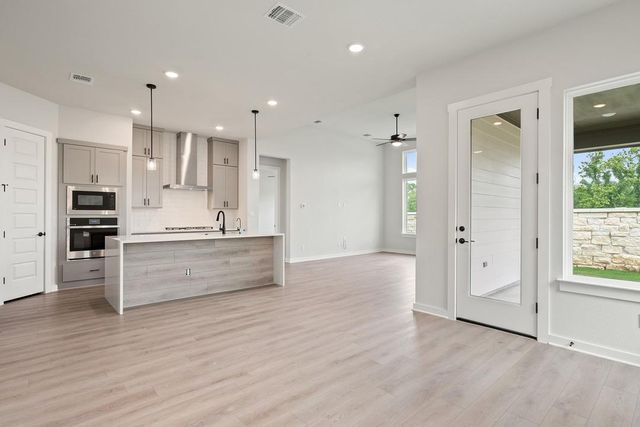 10732 Worth Lane, Manor, TX 78653