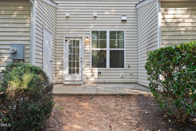 3002 Berkeley Springs Place, Raleigh, NC 27616