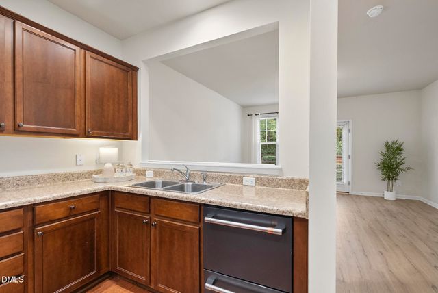 3002 Berkeley Springs Place, Raleigh, NC 27616