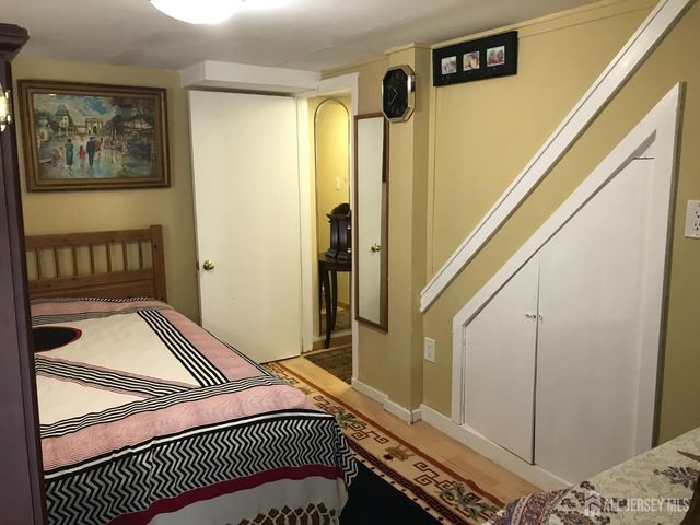 64 lawrence Avenue, Highland Park, NJ 08904