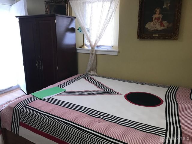 64 lawrence Avenue, Highland Park, NJ 08904