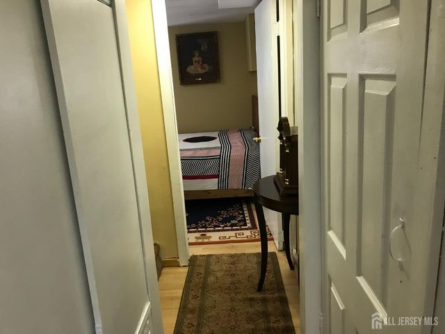 64 lawrence Avenue, Highland Park, NJ 08904