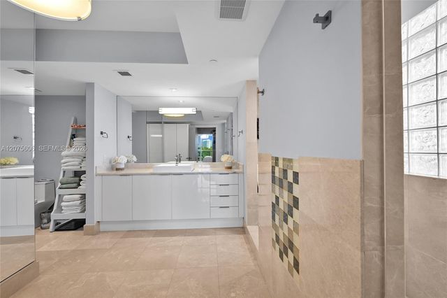 3301 NE 183rd Street 509, Aventura, FL 33160