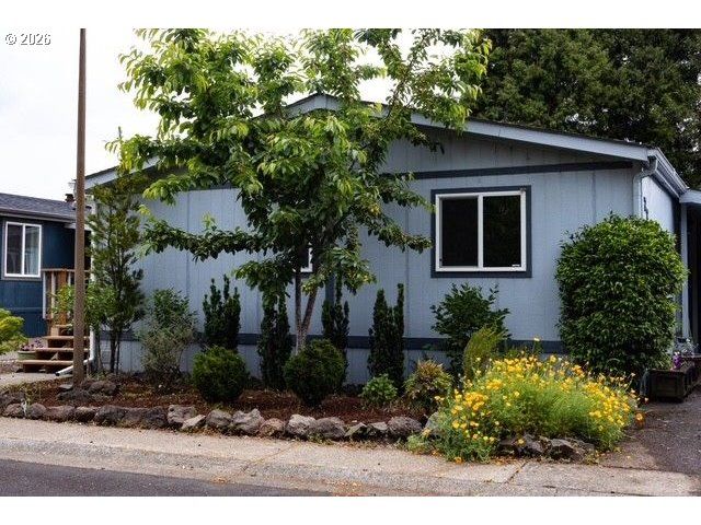 1699 N TERRY St 77, Eugene, OR 97402
