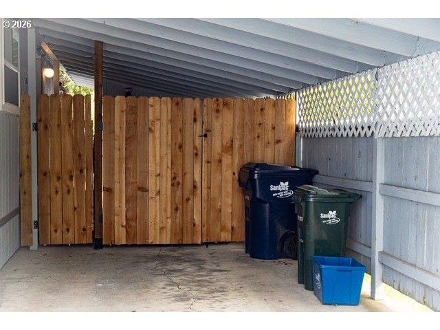 1699 N TERRY St 77, Eugene, OR 97402