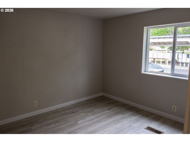 1699 N TERRY St 77, Eugene, OR 97402