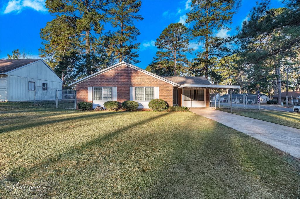 3304 Gorton Road, Shreveport, LA 71119