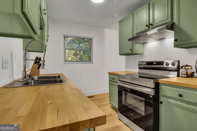 2461 Bouldercliff Way SE, Atlanta, GA 30316