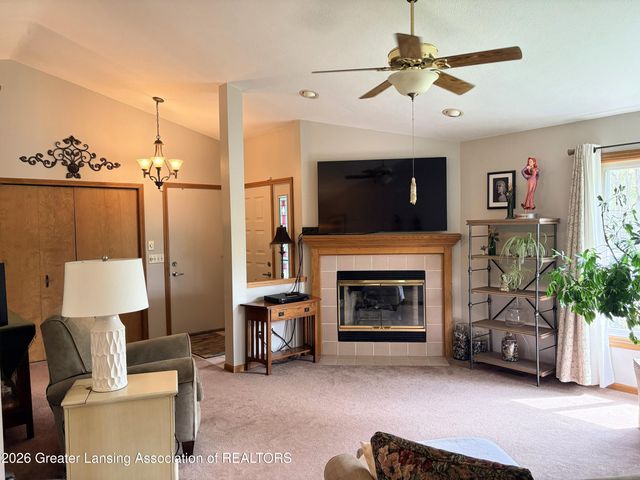 2325 Bush Hill, Holt, MI 48842